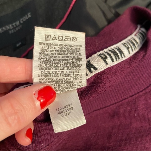 VS Pink long sleeved  top in‎ size x-small - Picture 8 of 8